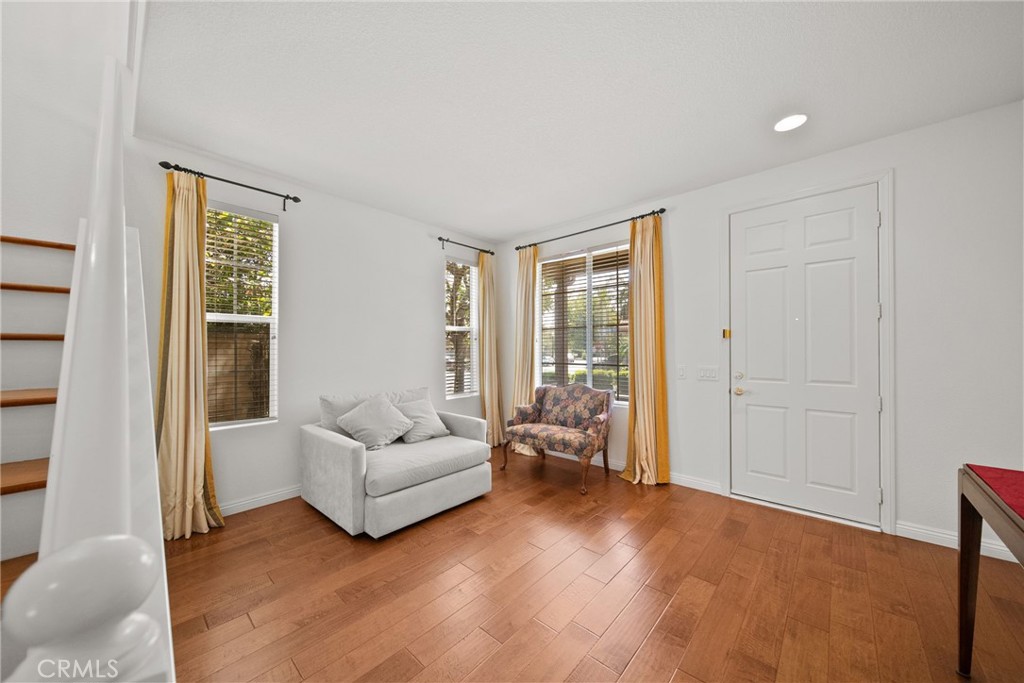 24245 Silhouette Property Photo 6