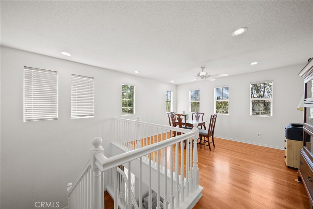 24245 Silhouette Property Photo 9