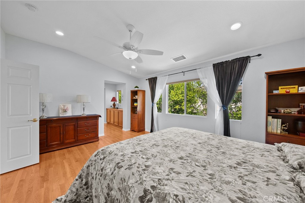 24245 Silhouette Property Photo 20