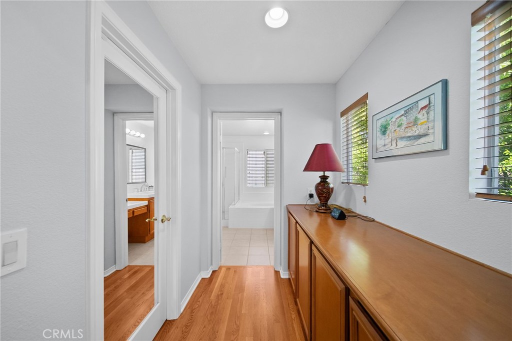 24245 Silhouette Property Photo 22