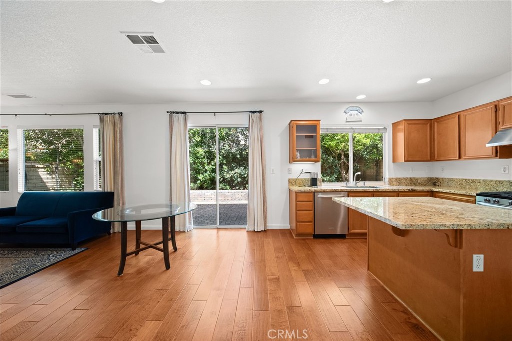 24245 Silhouette Property Photo 25