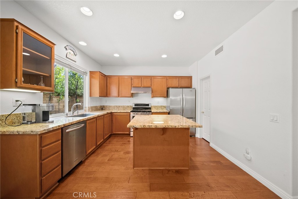 24245 Silhouette Property Photo 27