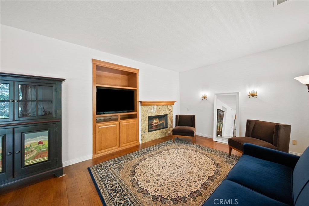 24245 Silhouette Property Photo 34