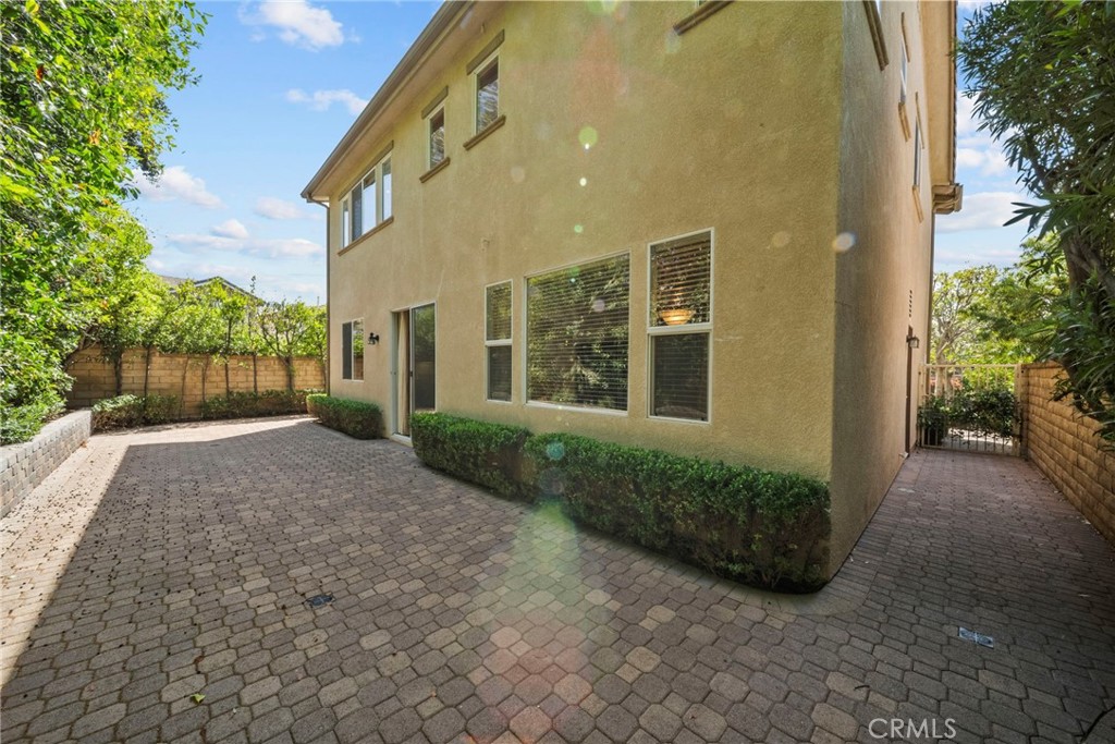 24245 Silhouette Property Photo 42