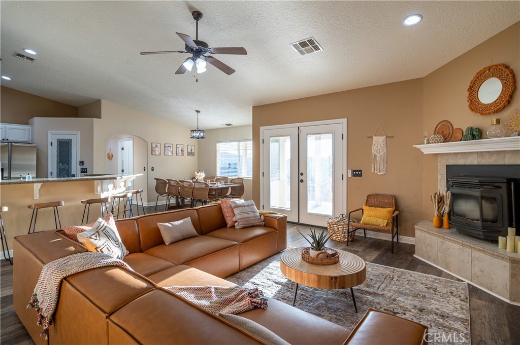 6366 Murrieta Property Photo 4
