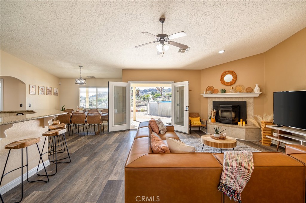 6366 Murrieta Property Photo 5