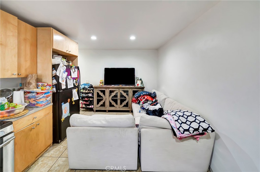 6735 Elmer 18 Property Photo 4