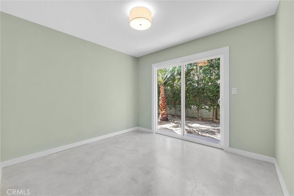 3967 E Sunny Dunes Road Property Photo 23
