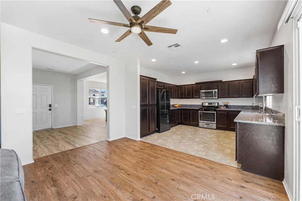 2517 San Madrid Way Property Photo 18