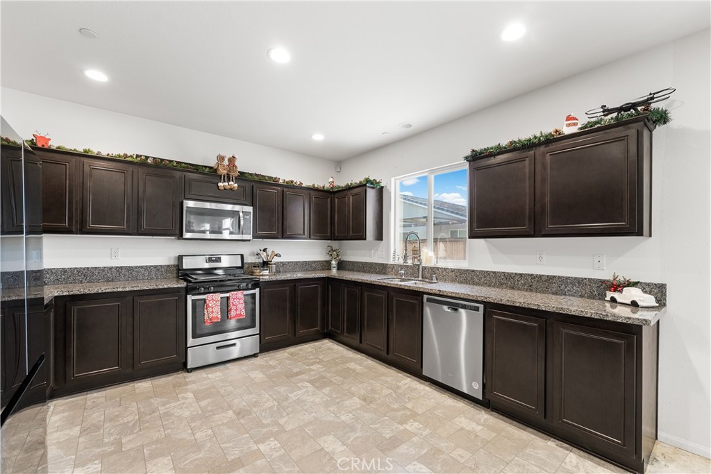 2517 San Madrid Way Property Photo 23