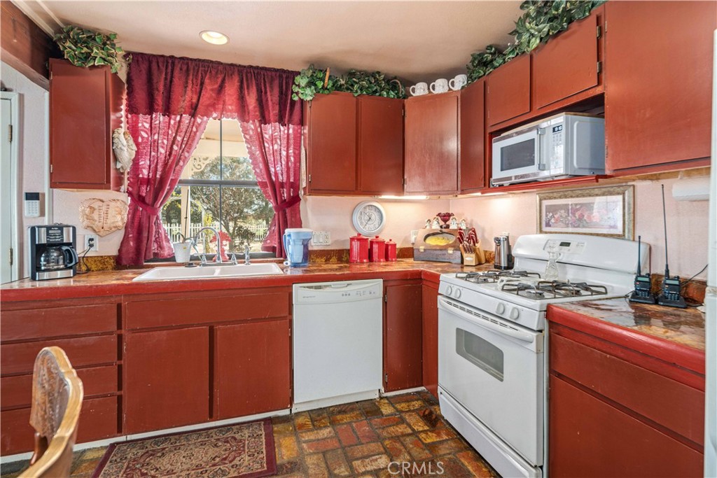 5849 East Avenue T8 Property Photo 15