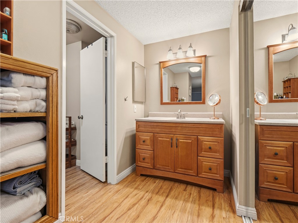 19401 Oak Crossing Property Photo 19