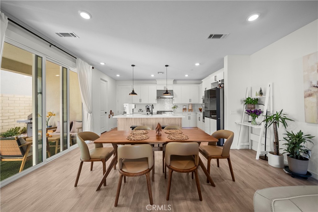 27616 Symphony Place Property Photo 13