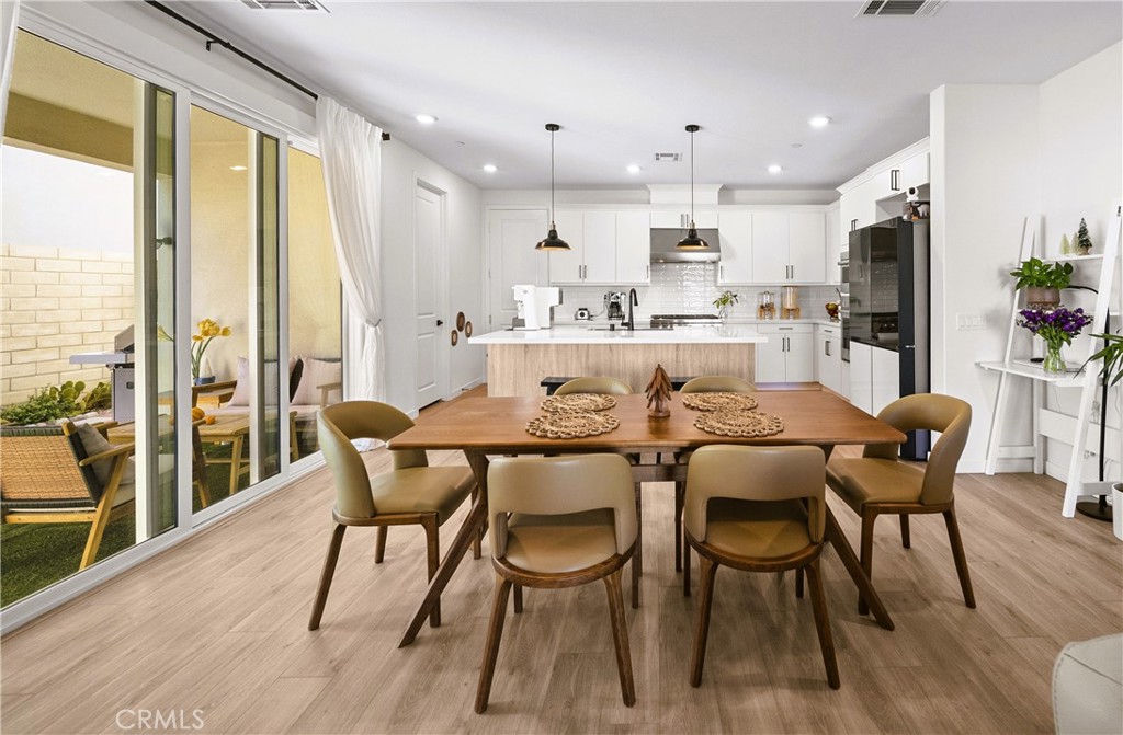 27616 Symphony Place Property Photo 14