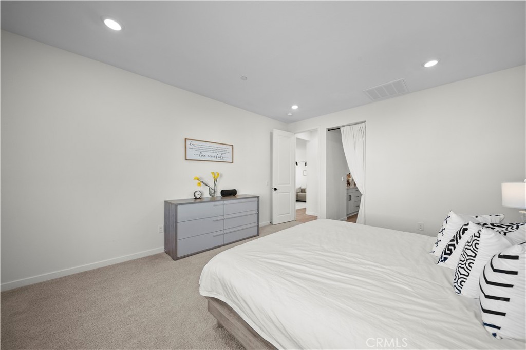 27616 Symphony Place Property Photo 27