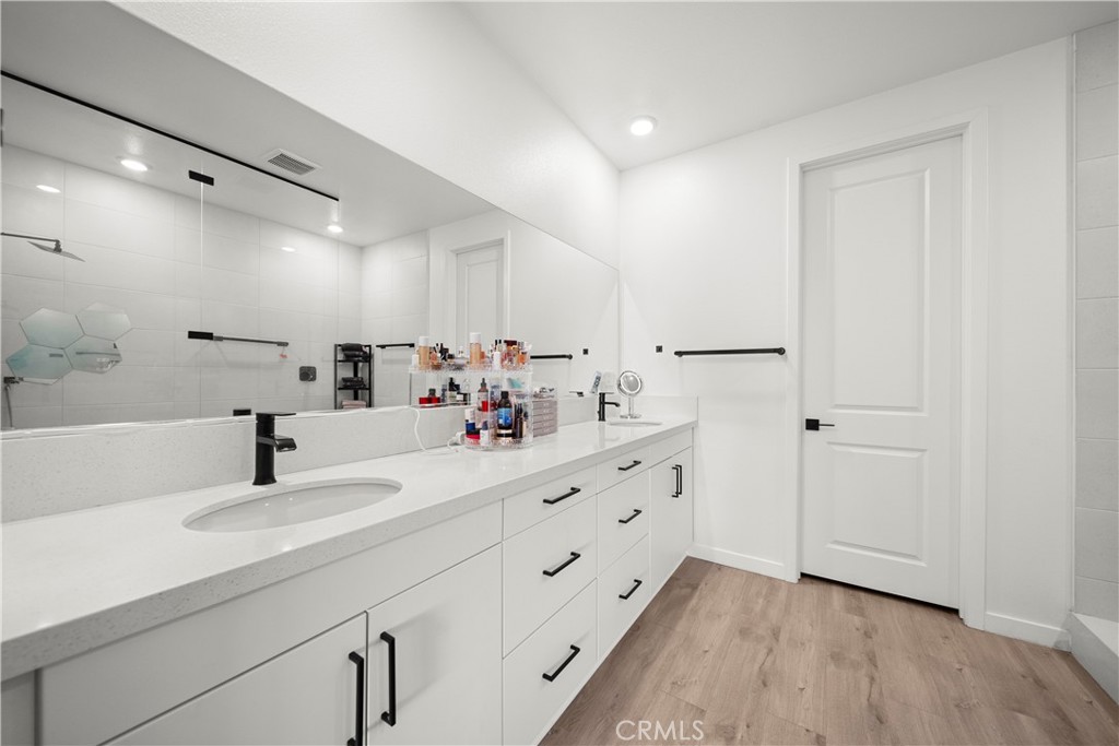 27616 Symphony Place Property Photo 28