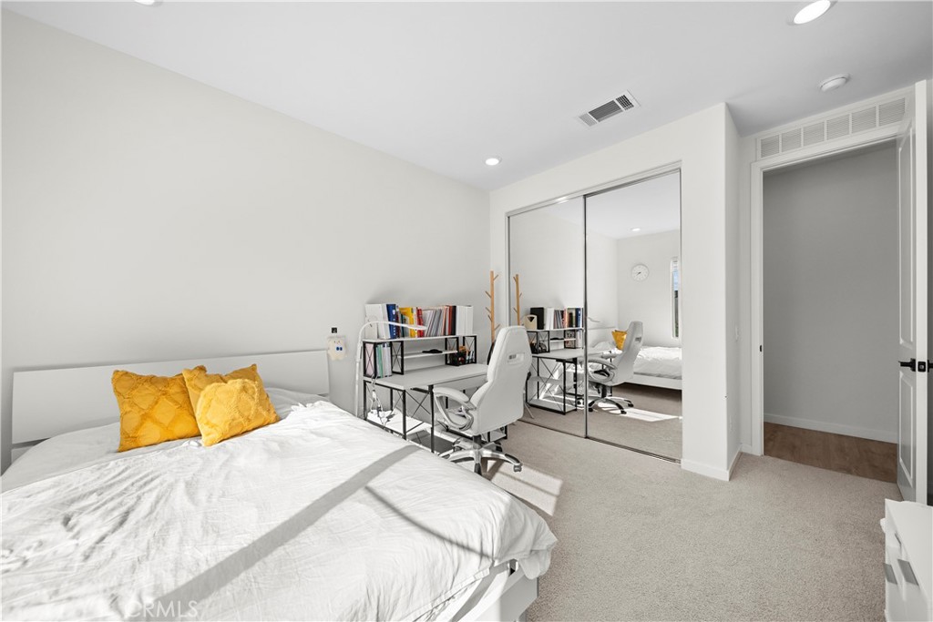 27616 Symphony Place Property Photo 31