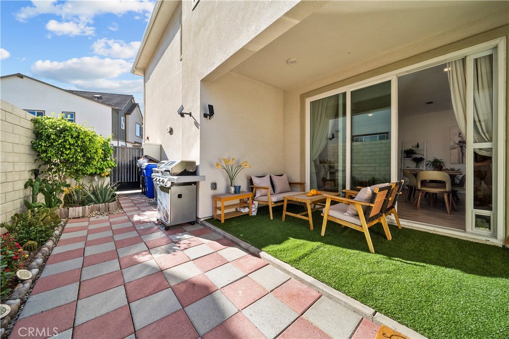 27616 Symphony Place Property Photo 37