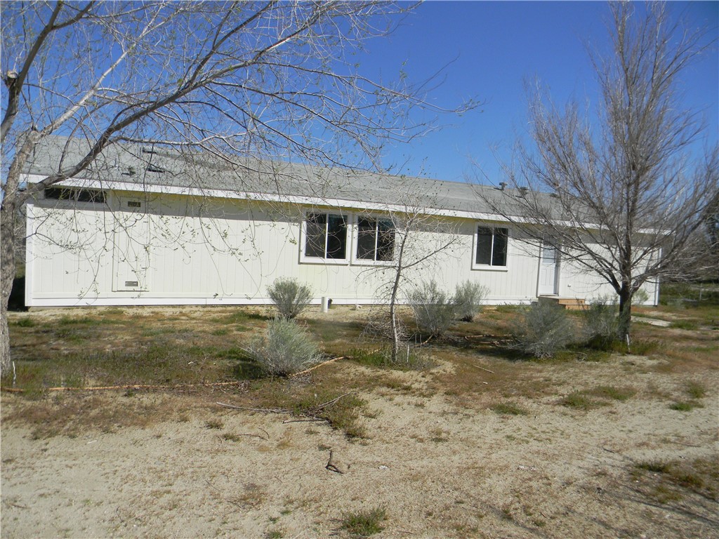 16846 E Avenue T Property Photo 7