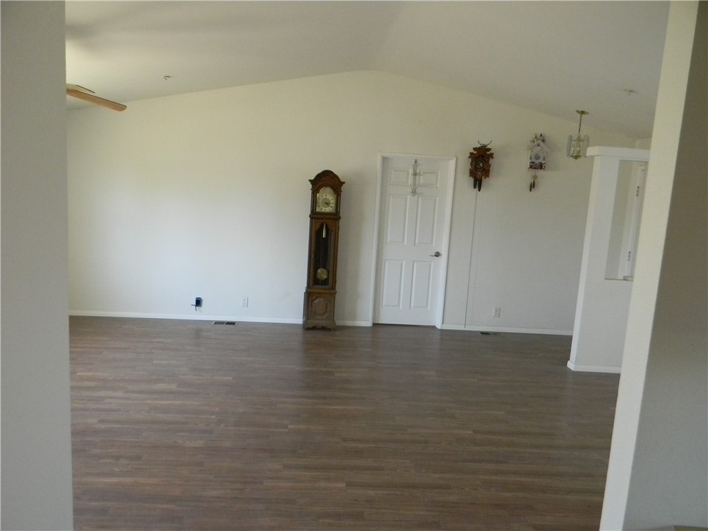 16846 E Avenue T Property Photo 11
