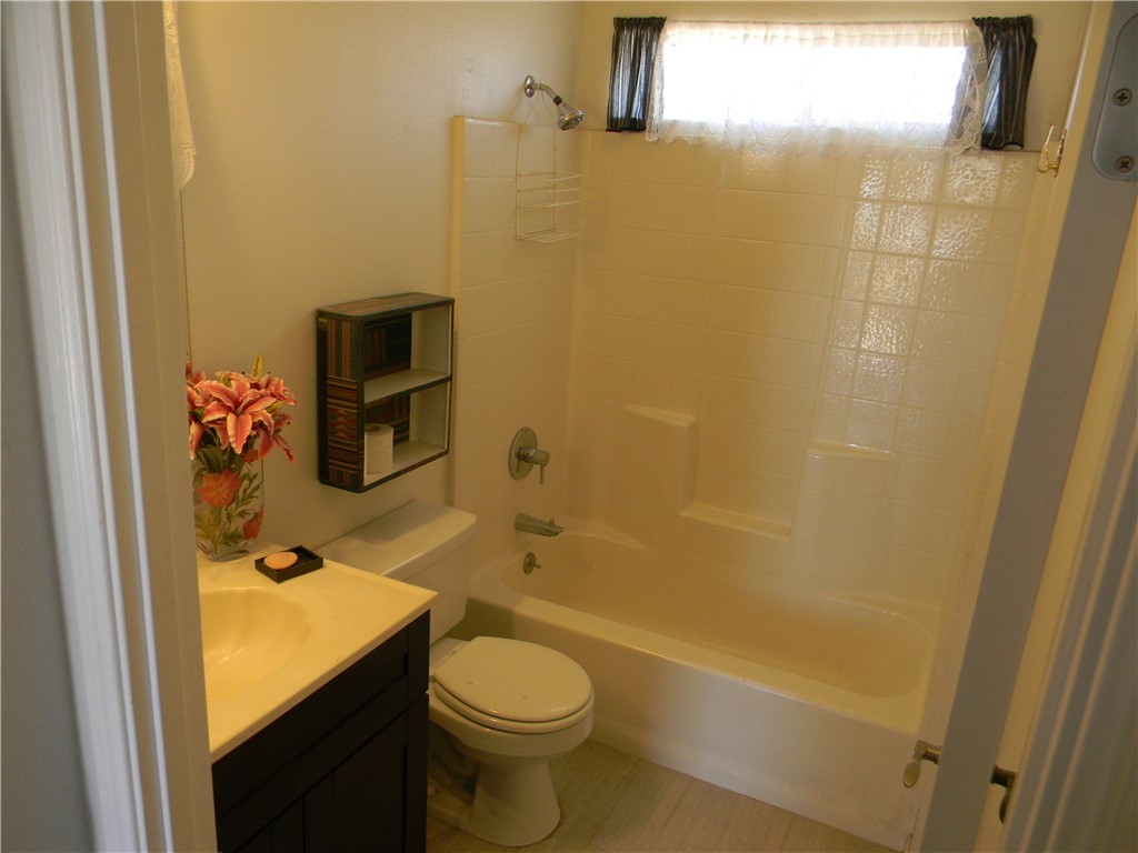 16846 E Avenue T Property Photo 22
