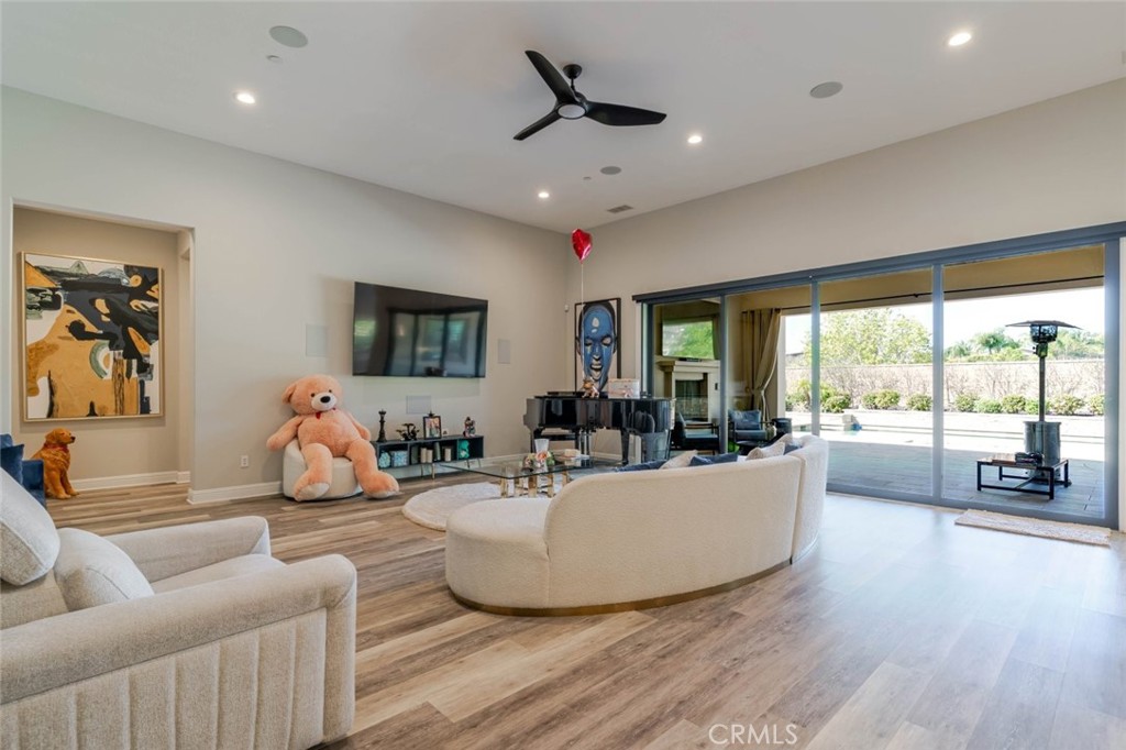 10949 Cartwright Drive Property Photo 12