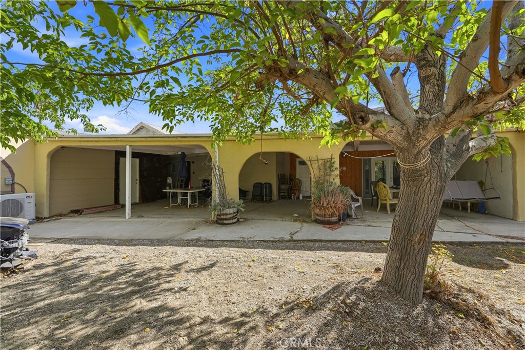 8235 Soledad Canyon Road Property Photo 6