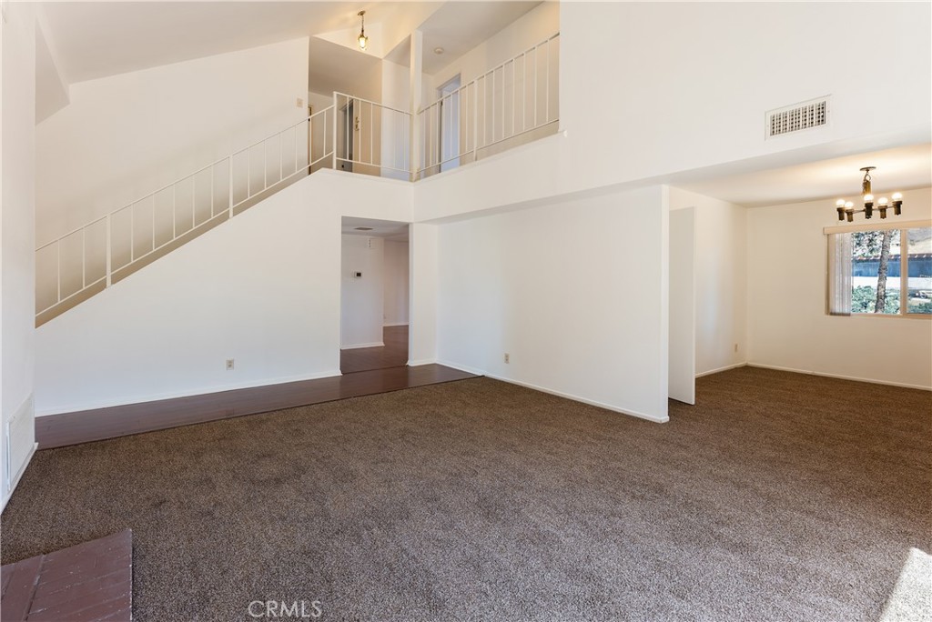 27601 Endeavor Street Property Photo 7