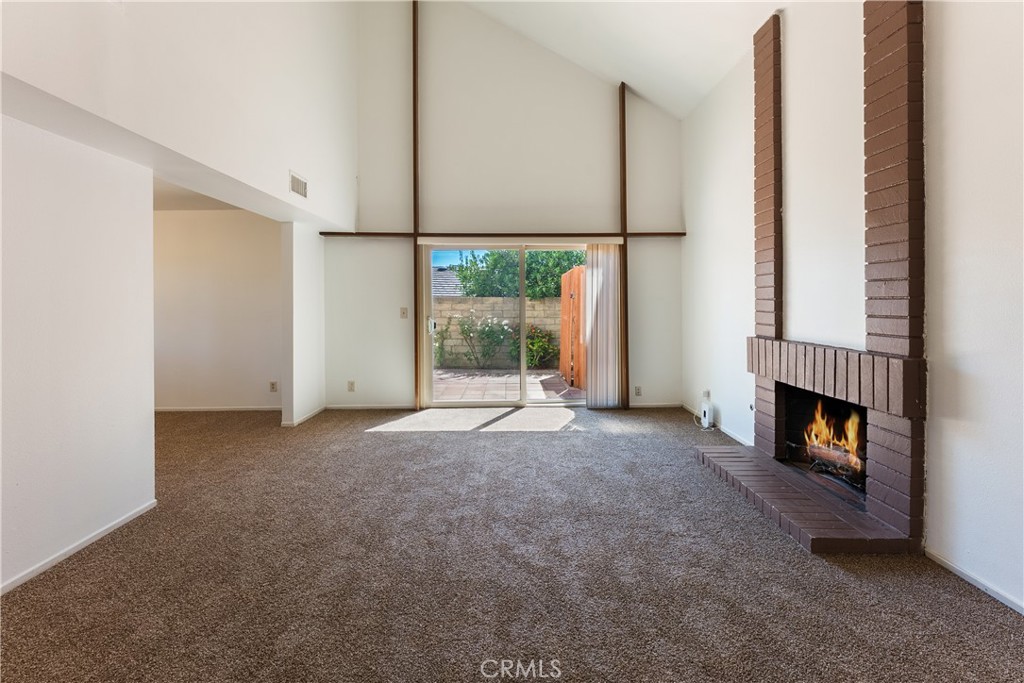 27601 Endeavor Street Property Photo 9