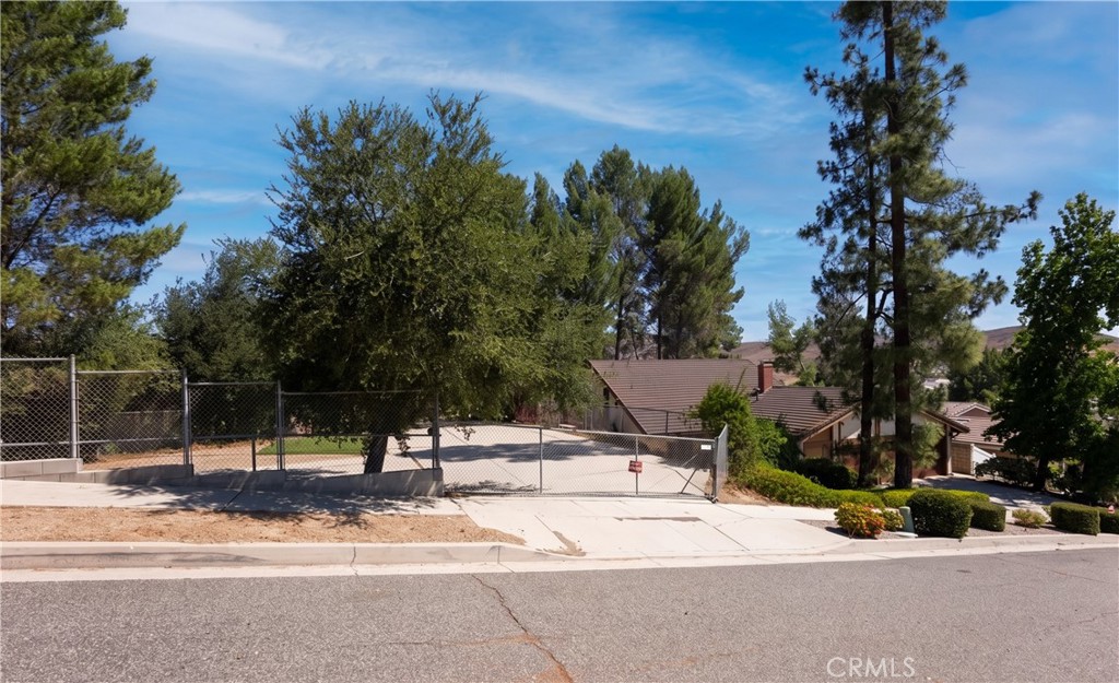 27601 Endeavor Street Property Photo 38