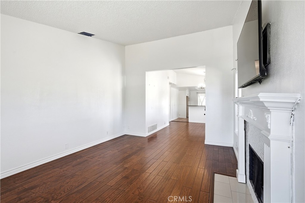 3217 E Avenue S1 Property Photo 8
