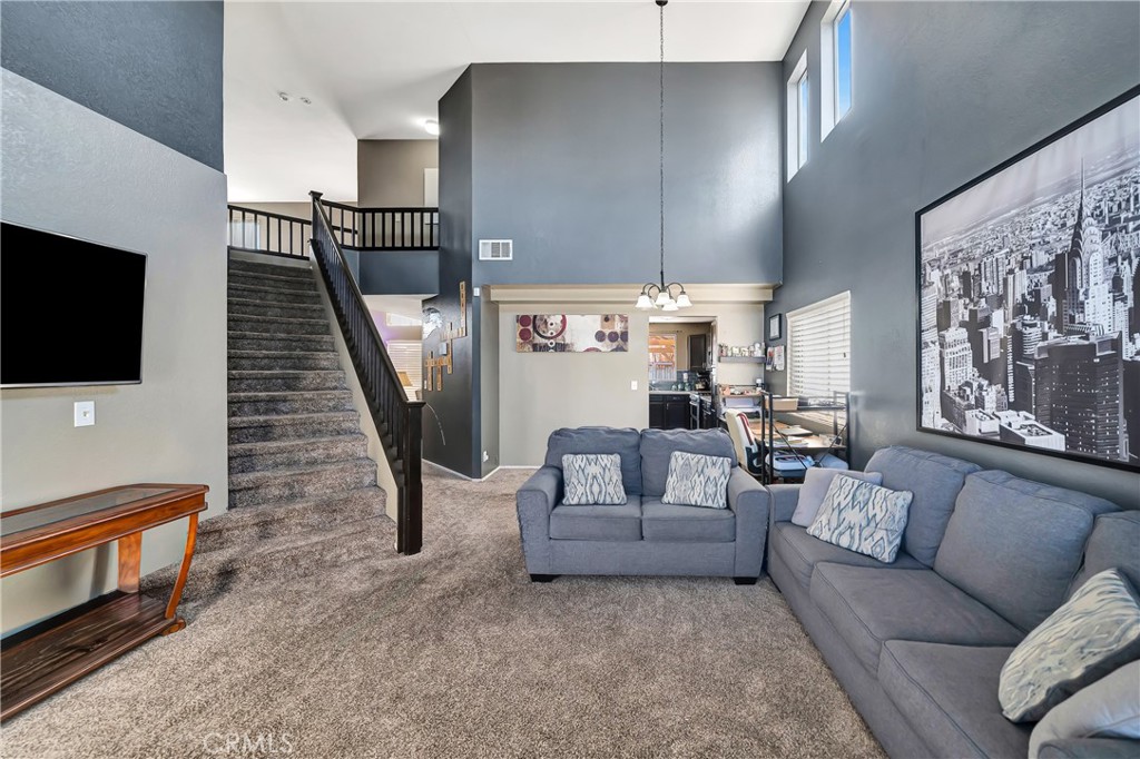 44241 Tahoe Way Property Photo 7