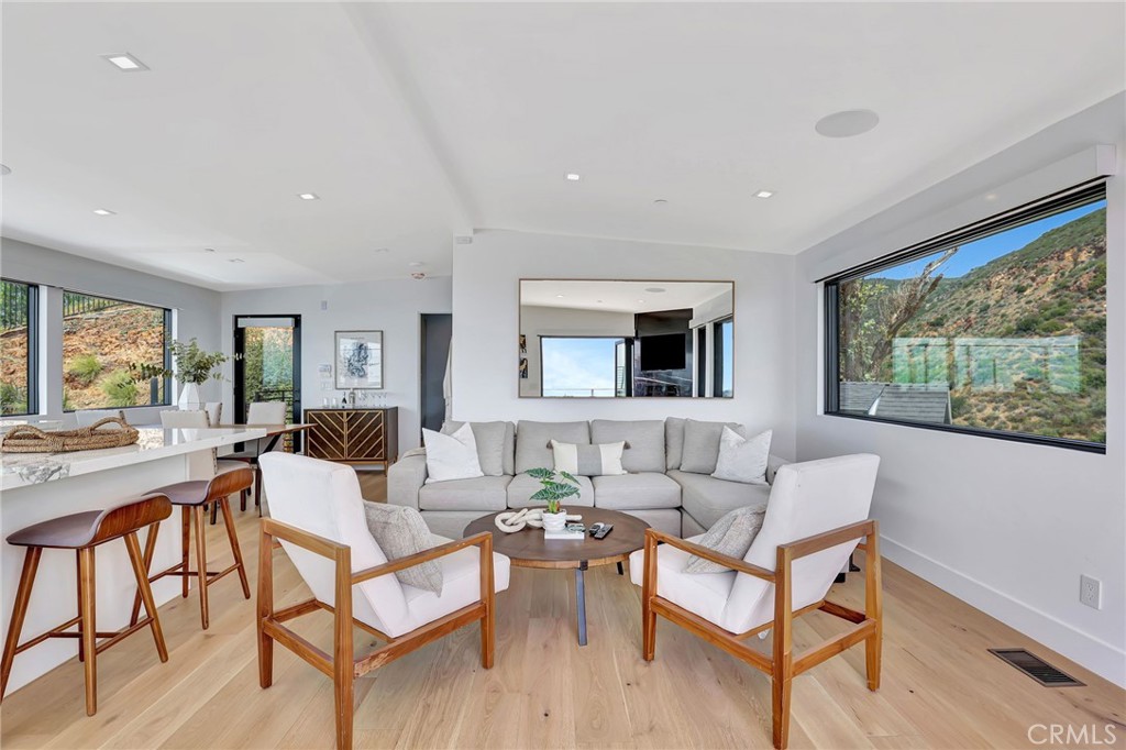 5402 Horizon Property Photo 8