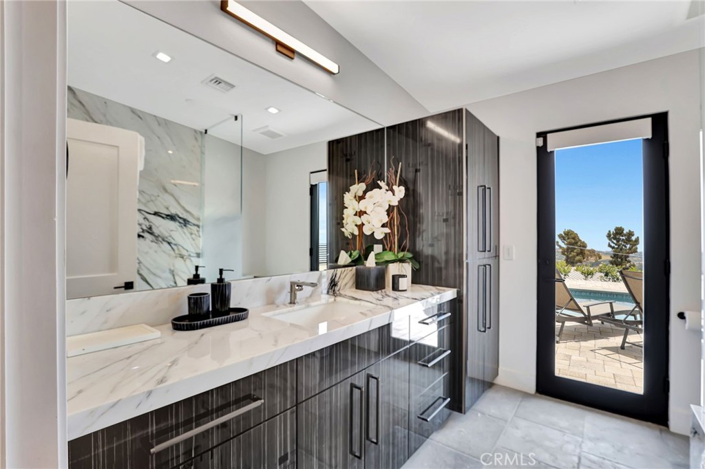 5402 Horizon Property Photo 28
