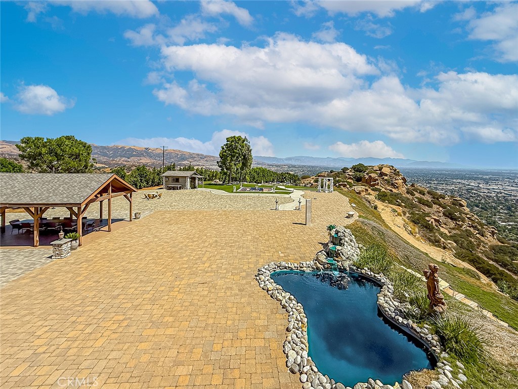 10200 Lilac Property Photo 22