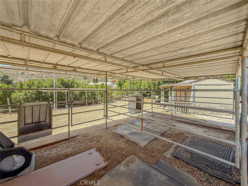 10200 Lilac Property Photo 24