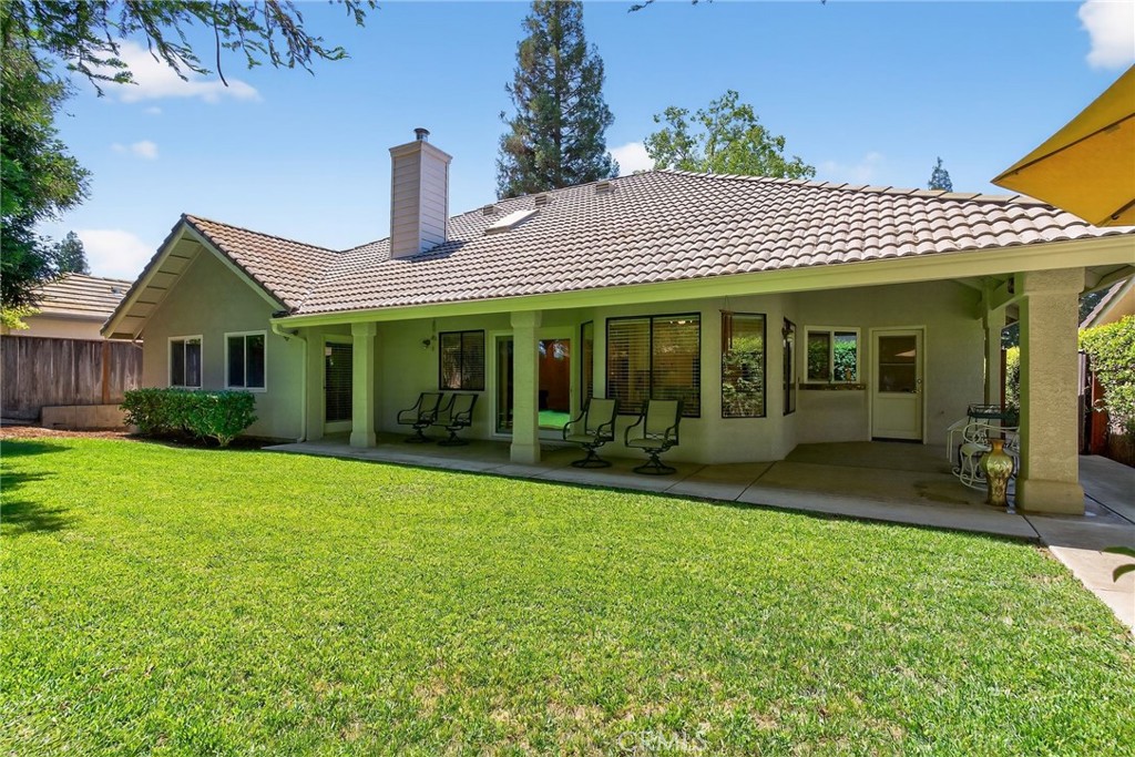 10130 N Heather Drive Property Photo 3