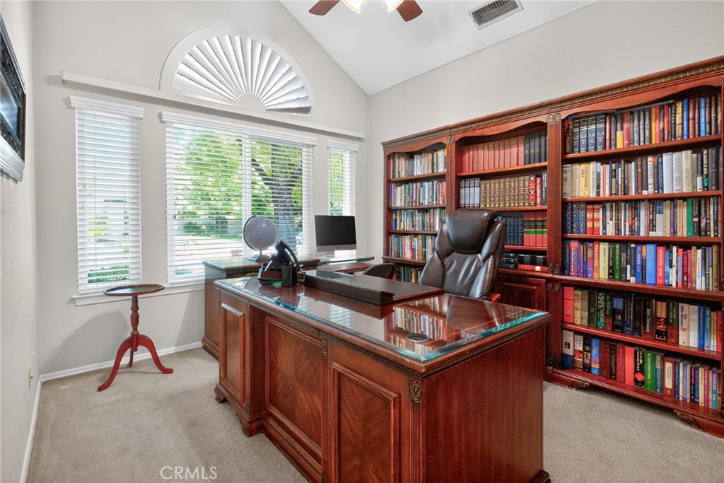 10130 N Heather Drive Property Photo 6