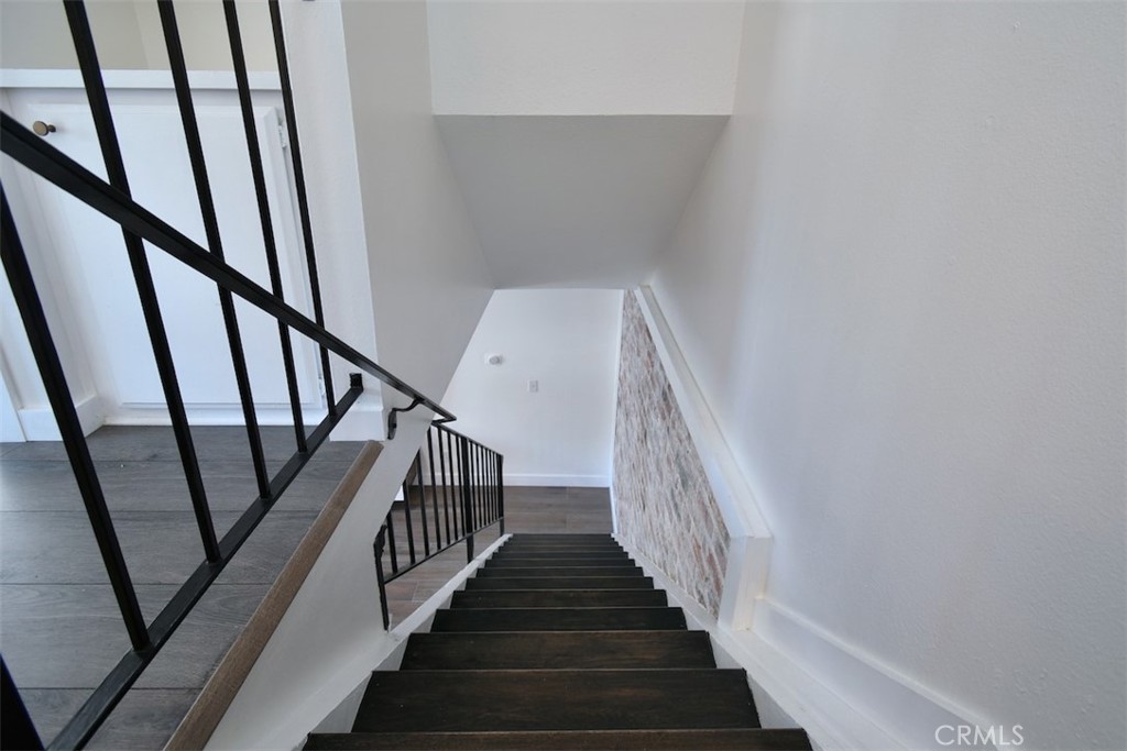 28159 Robin Ave Property Photo 16