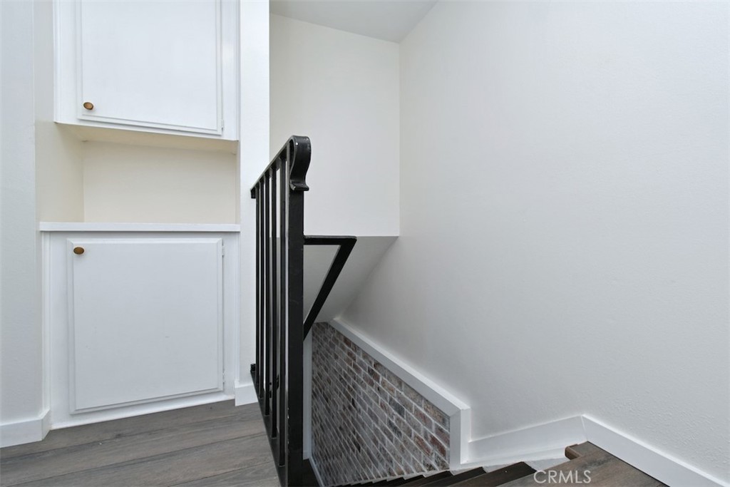 28159 Robin Ave Property Photo 17