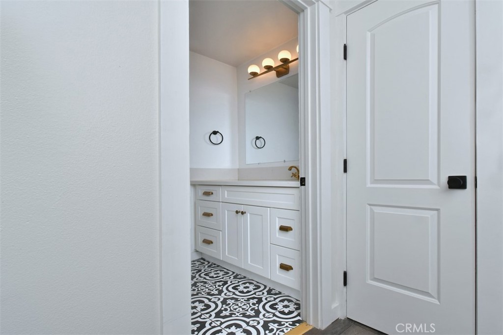 28159 Robin Ave Property Photo 22