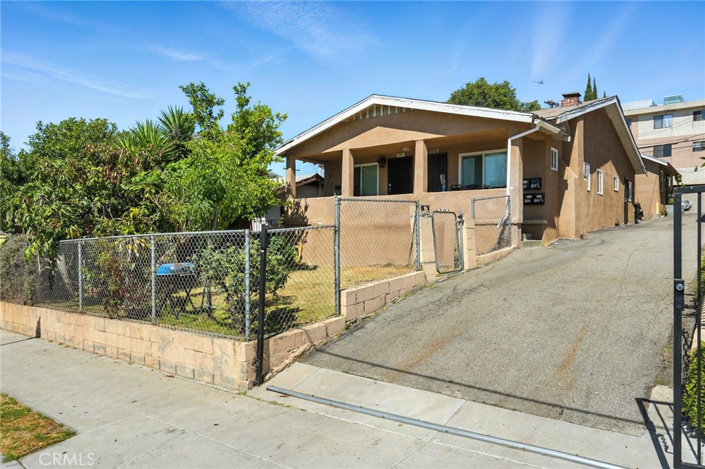 1151 1153 Cornwell Street Property Photo 2
