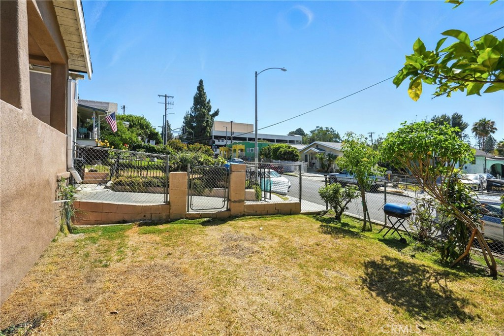 1151 1153 Cornwell Street Property Photo 4