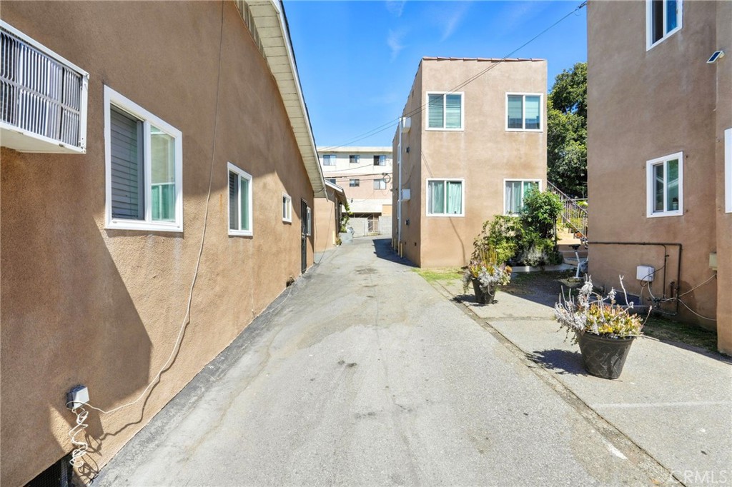 1151 1153 Cornwell Street Property Photo 7