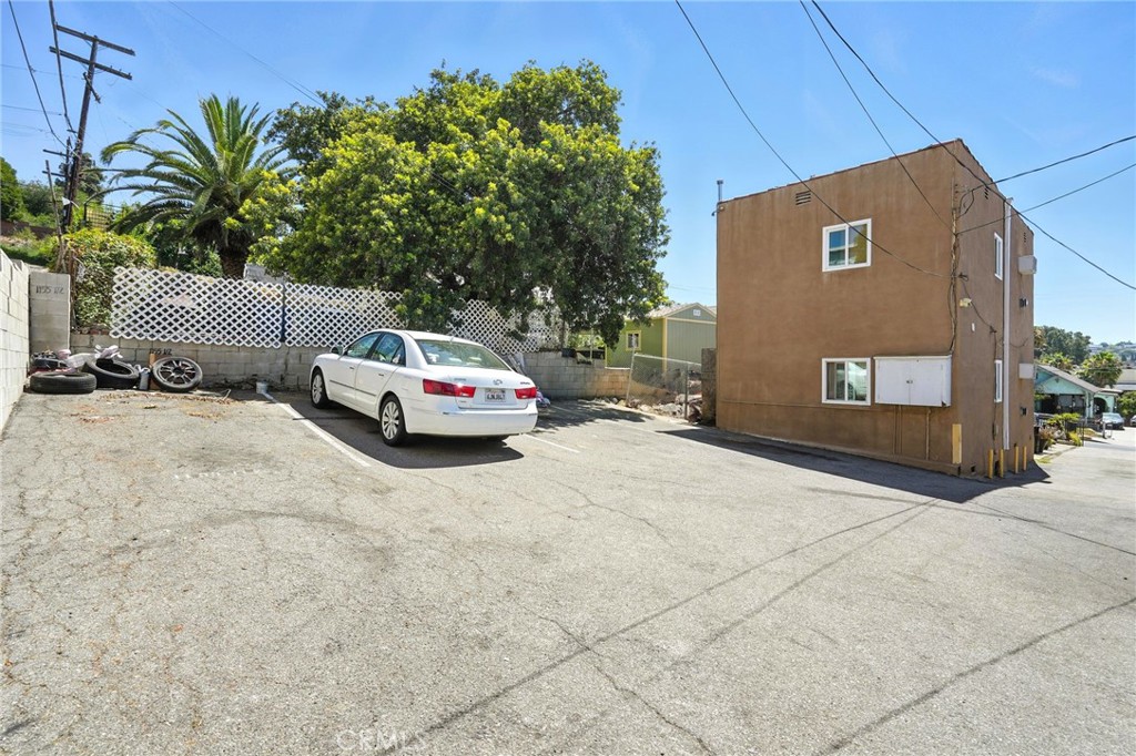 1151 1153 Cornwell Street Property Photo 24