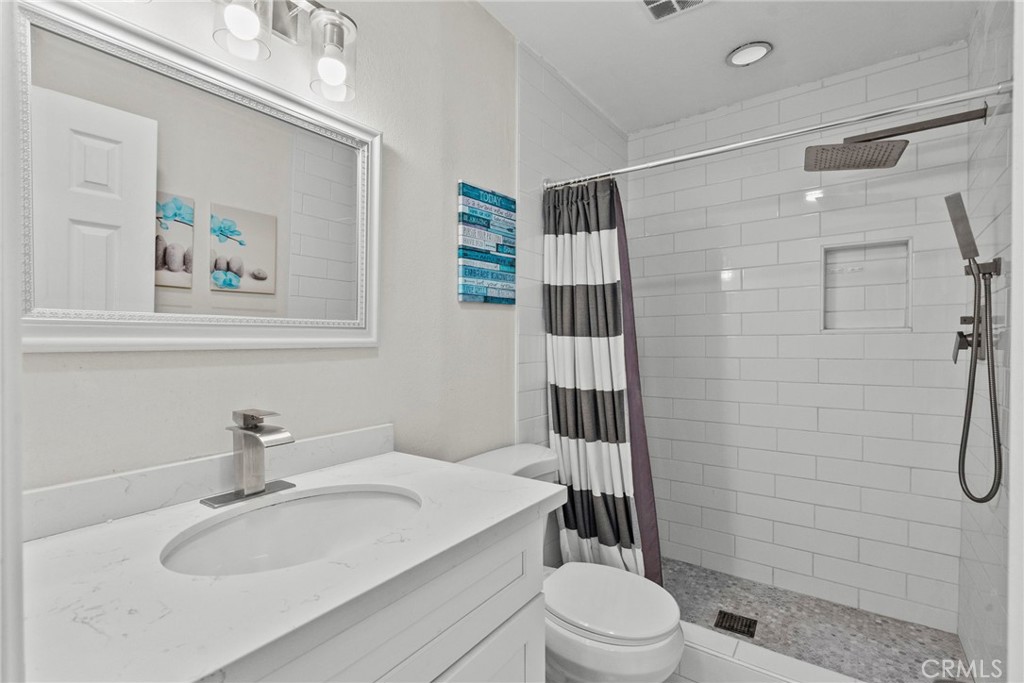 1108 Camino Real 406 Property Photo 19