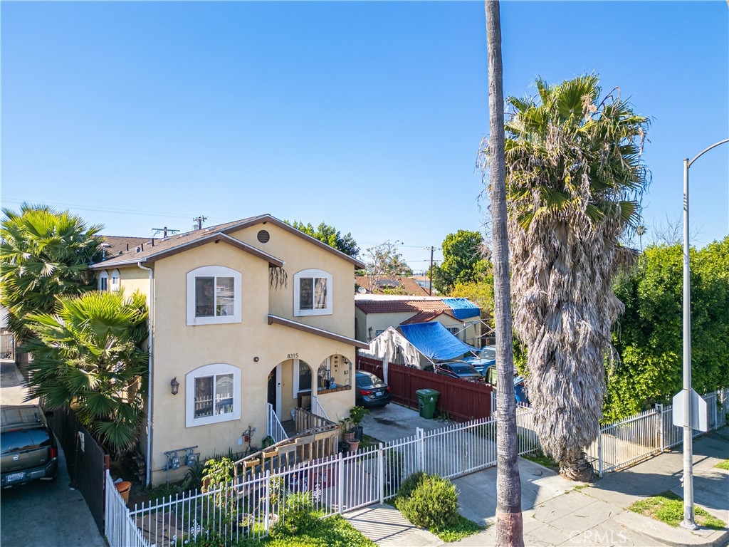 8315 Avalon Property Photo 3