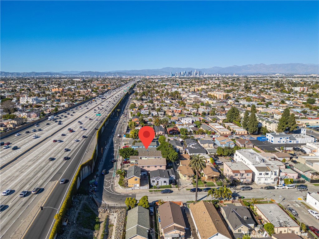 8410 S Grand Property Photo 3