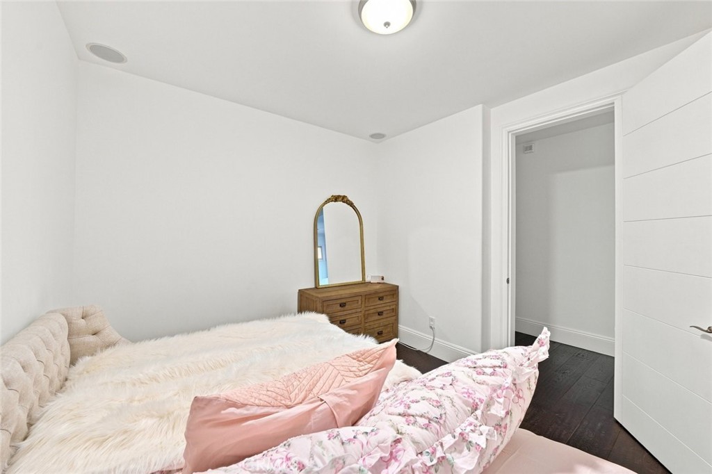 143 N Arnaz Drive 105 Property Photo 23