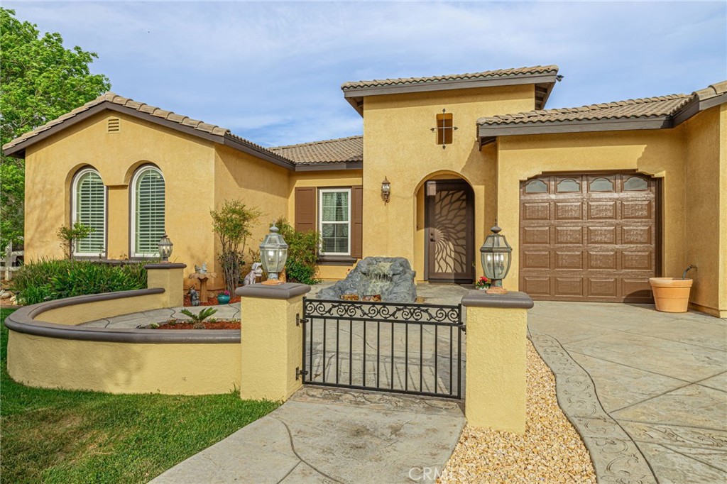 33442 Desert Road Property Photo 4